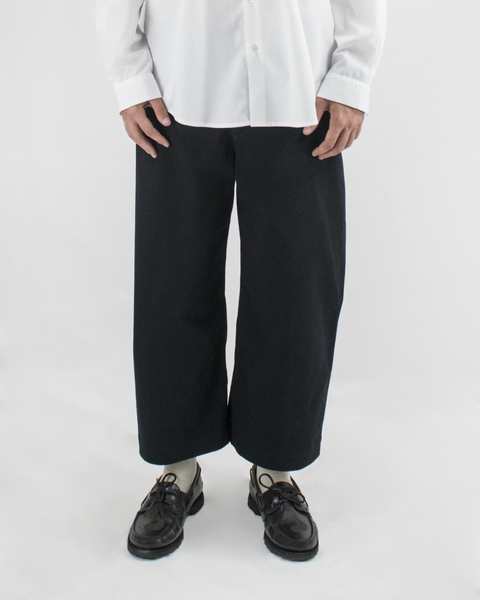 TUVIA | Gabardine black trousers